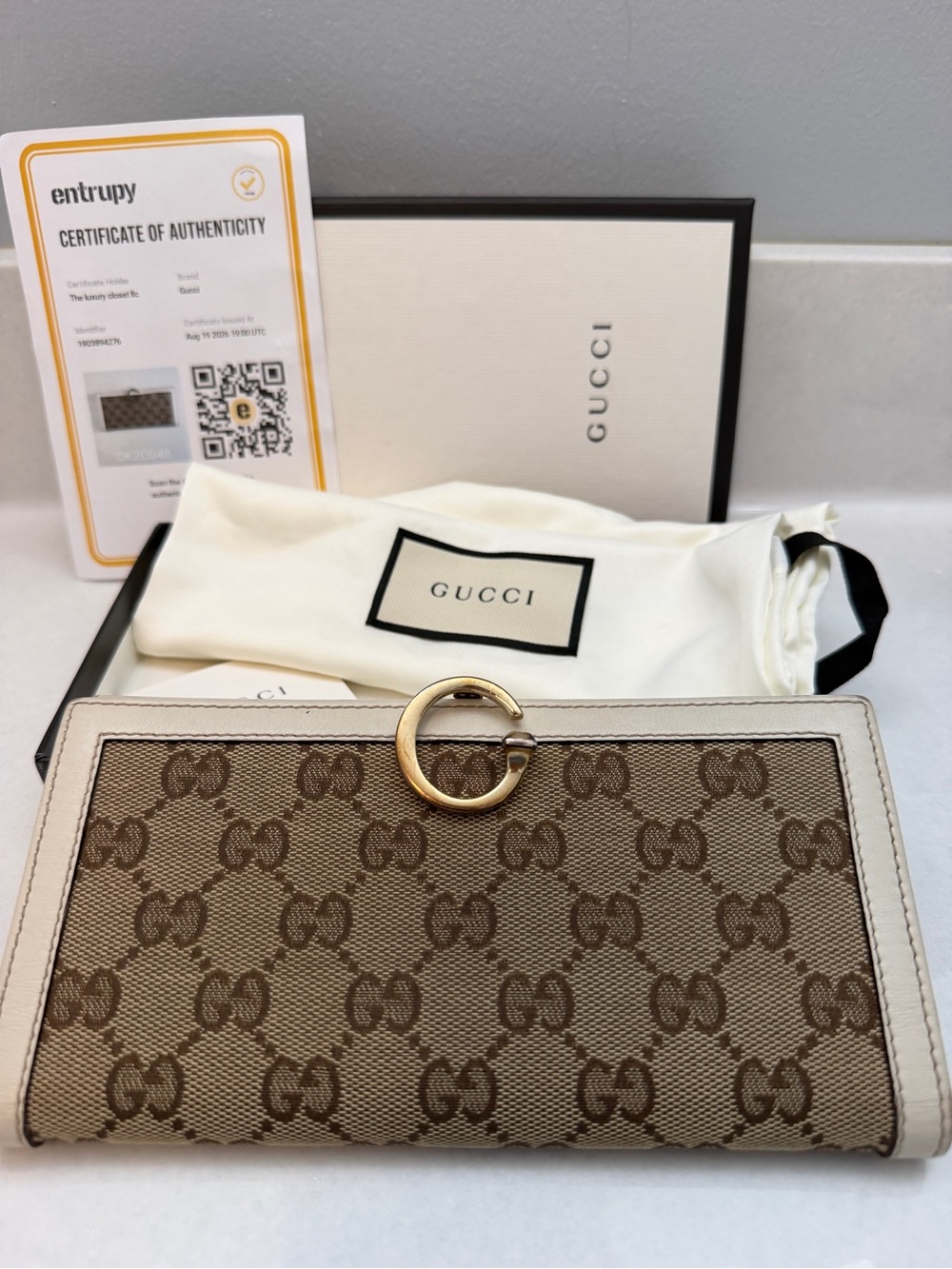 Authentic Vintage Gucci GG Continental Wallet with Gold Ring Accent